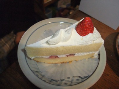 ヤオコーのショートケーキ