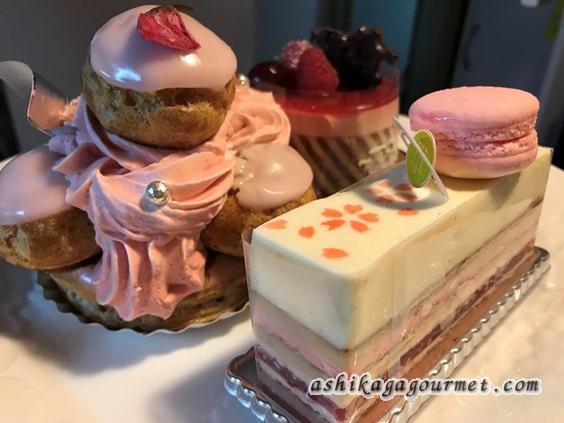 香雲堂本店プティフォンティーヌの期間限定桜のケーキ