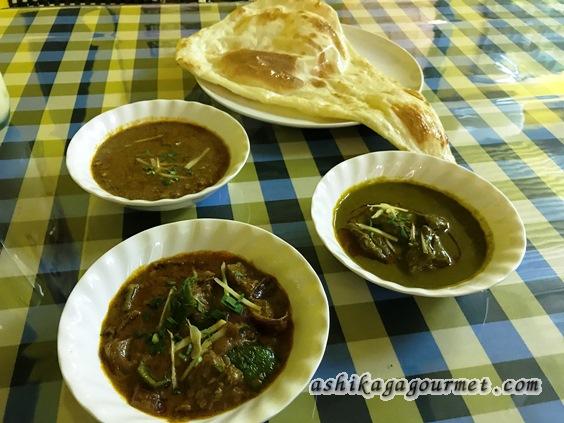 足利駅前インド料理ジャムナの3種カレーのディナーセット