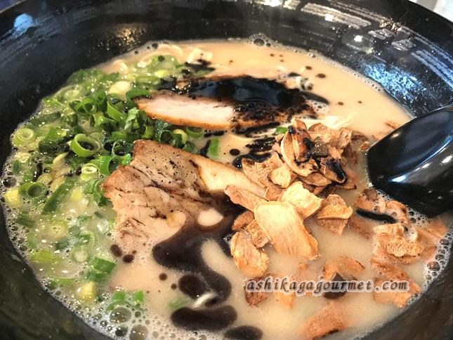 【足利】”しろひげ” 極細麺は博多から空輸！ 本格とんこつラーメン